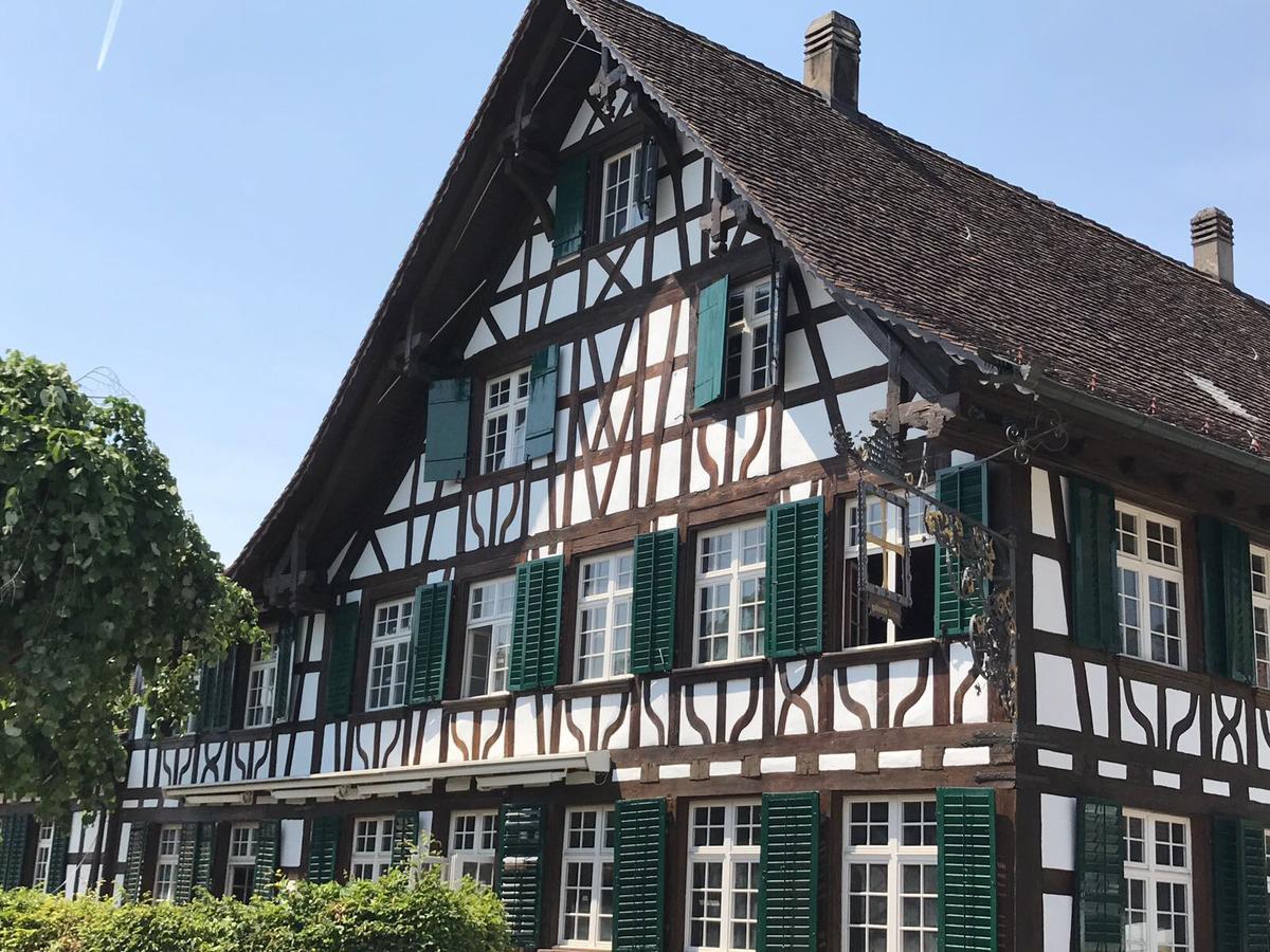 Gasthaus Zum Goldenen Kreuz Rafz Kültér fotó